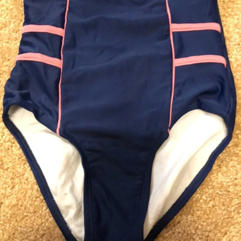 Lilica Ripilica NWOT girls size 6‎ one piece swimsuit